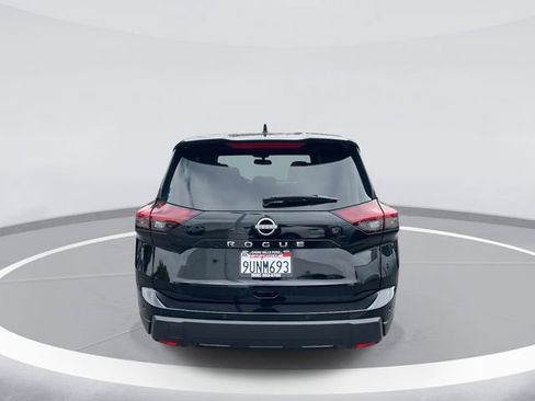 Used 2025 Nissan Rogue S FWD image 5
