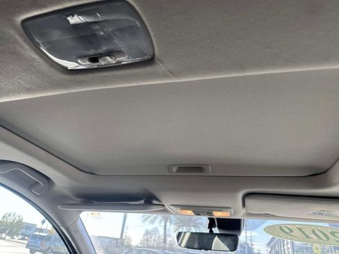 Used 2019 Honda HR-V Touring image 10