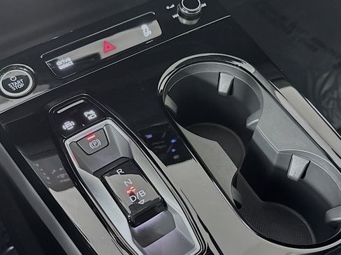 Used 2025 Audi A6 e-tron Ultra w/ Ultra Package image 7