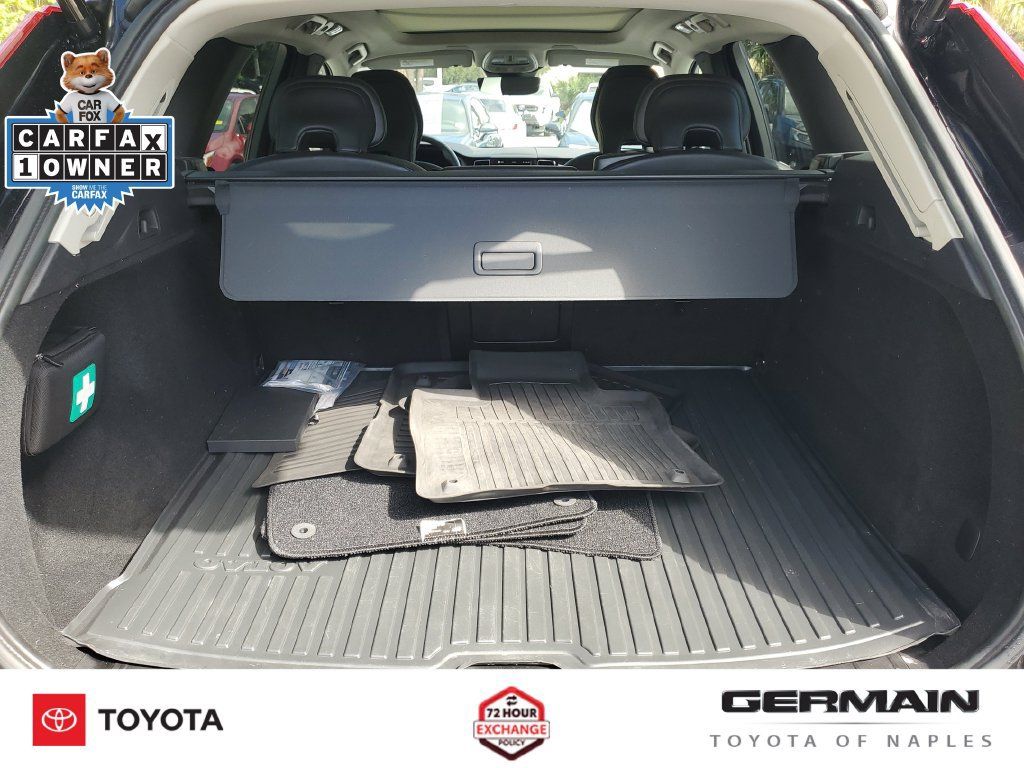 Used 2024 Volvo XC60 B5 Core w/ Protection Package Premier AWD/4WD image 23