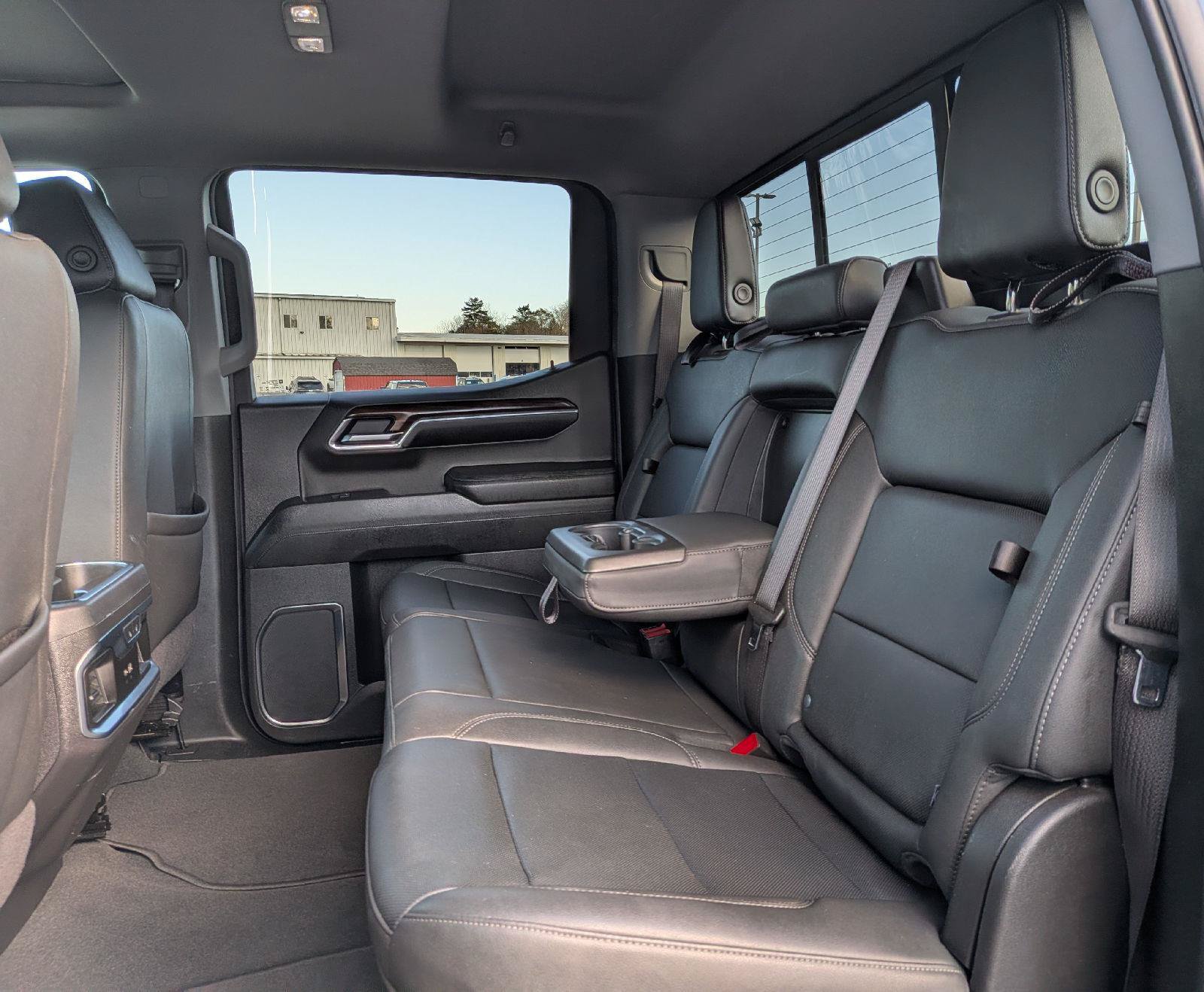 Used 2024 GMC Sierra 1500 SLT w/ SLT Premium Plus Package AWD/4WD image 23