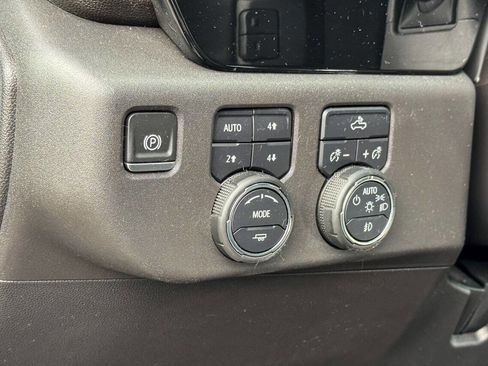 Used 2023 Chevrolet Silverado 1500 LT Trail Boss w/ Convenience Package II image 29