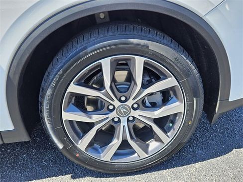 Certified 2023 Acura MDX FWD w/ Technology Package image 18