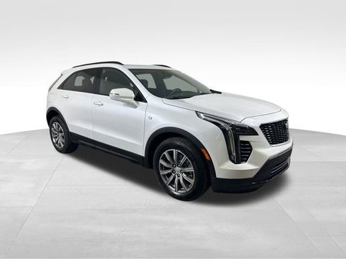 Certified 2023 Cadillac XT4 Sport w/ Cold Weather Package image 7