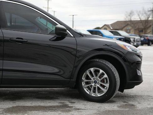 Certified 2022 Ford Escape SE image 5