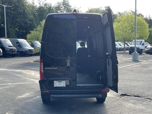 New 2025 Mercedes-Benz Sprinter 2500 image 11
