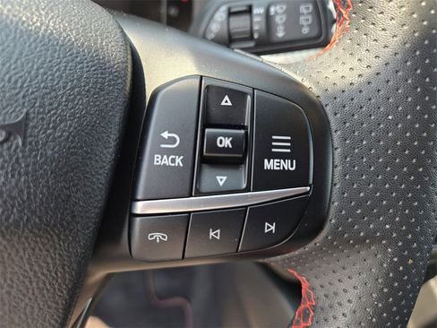 Used 2023 Ford Escape ST-Line image 16