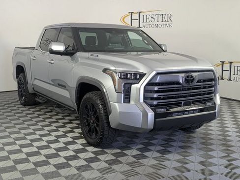 Used 2025 Toyota Tundra Limited AWD/4WD image 2