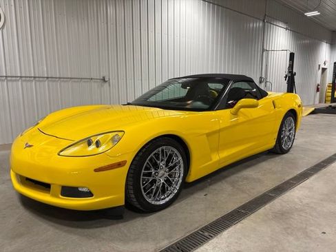 Used 2006 Chevrolet Corvette Convertible w/ Preferred Equipment Group RWD image 5
