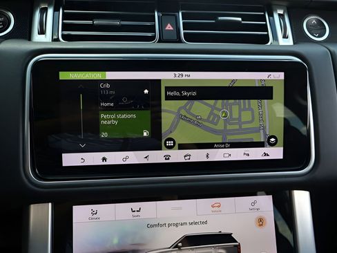 Used 2018 Land Rover Range Rover HSE image 25