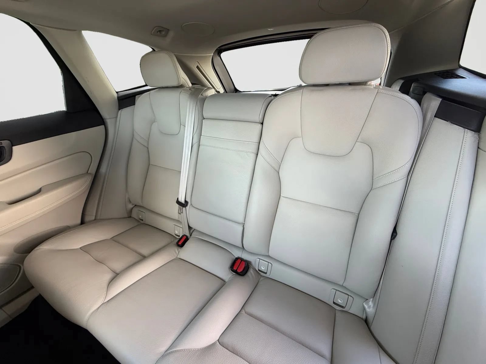 Used 2020 Volvo XC60 T5 Inscription AWD/4WD image 15