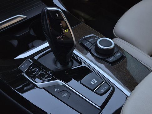 Used 2019 BMW X3 xDrive30i w/ Driving Assistance Package image 17