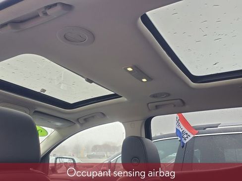 Used 2022 GMC Acadia Denali image 39