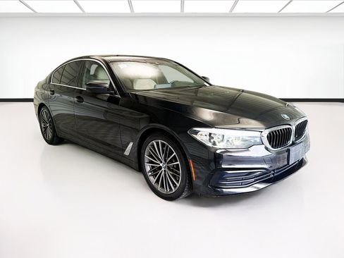 Used 2019 BMW 530i w/ Convenience Package RWD image 3