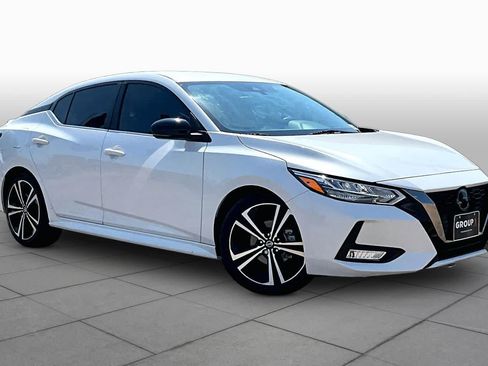 Used 2023 Nissan Sentra SR w/ Trunk Package FWD image 3