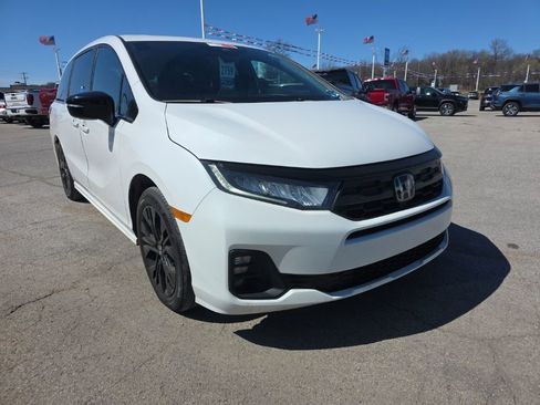 Used 2025 Honda Odyssey Sport-L image 3