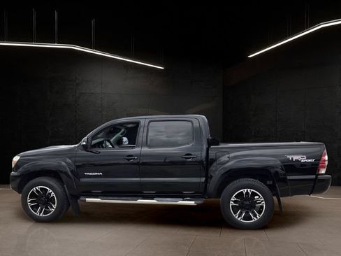 Used 2012 Toyota Tacoma 4x4 Double Cab w/ TRD Sport Pkg image 4