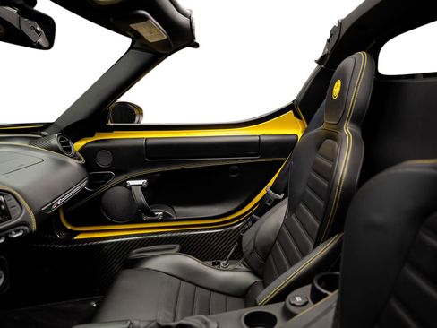 Used 2016 Alfa Romeo 4C Spider image 54