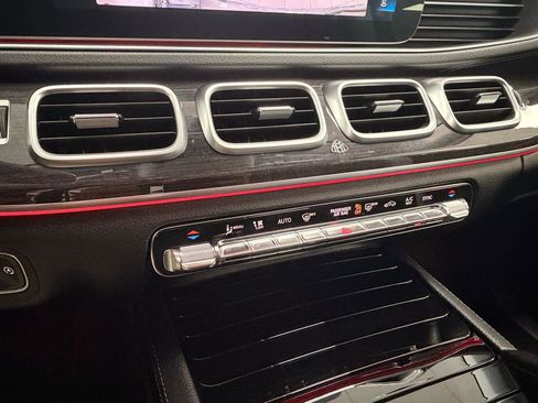 Used 2020 Mercedes-Benz GLS 450 4MATIC image 15