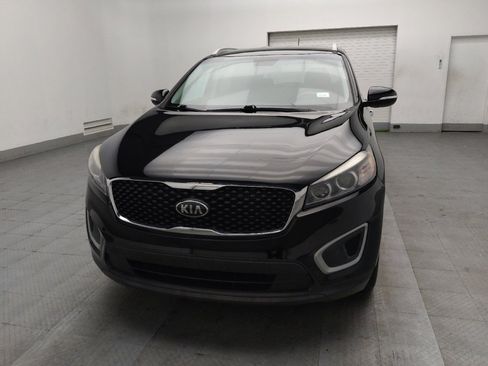 Used 2017 Kia Sorento LX image 15