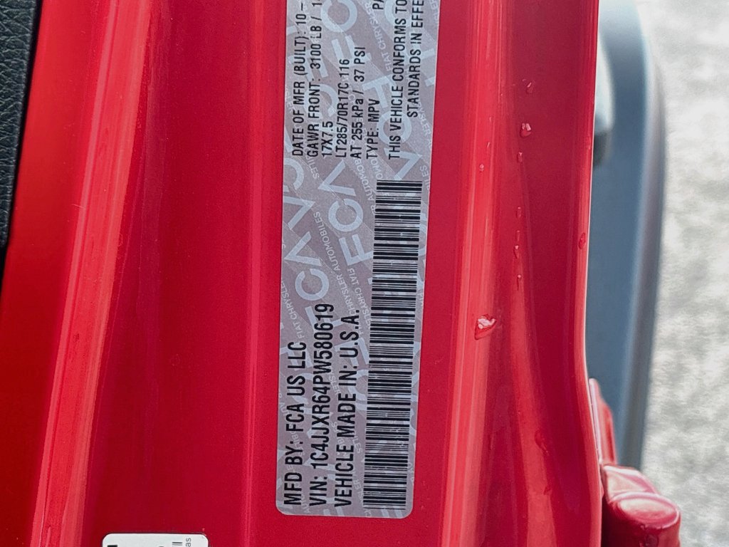 Used 2023 Jeep Wrangler Unlimited Rubicon 4xe AWD/4WD image 34