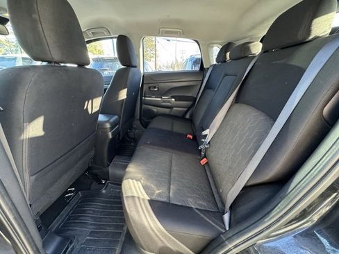 Used 2021 Mitsubishi Outlander Sport SE image 14