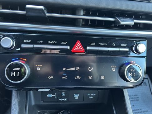 Used 2026 Hyundai Santa Cruz SEL image 17