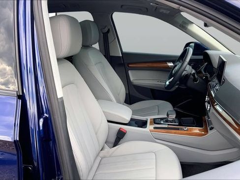 Used 2025 Audi Q5 Premium AWD/4WD image 7