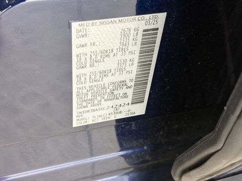 Used 2025 Nissan Pathfinder SV FWD image 23