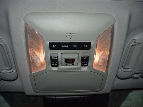 Used 2024 GMC Yukon Denali Ultimate image 51