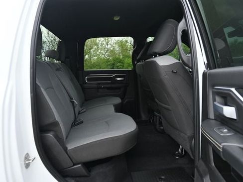 Used 2024 RAM 2500 Big Horn AWD/4WD image 21