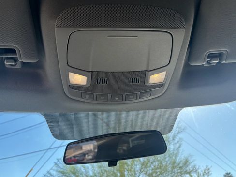Used 2015 Ford F150 XLT RWD image 17