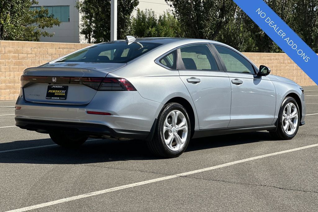 Certified 2025 Honda Accord LX image 4