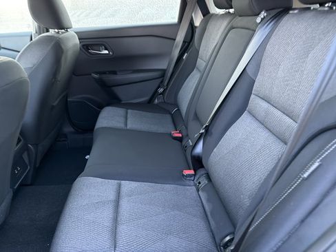 Used 2025 Nissan Rogue SV FWD image 13