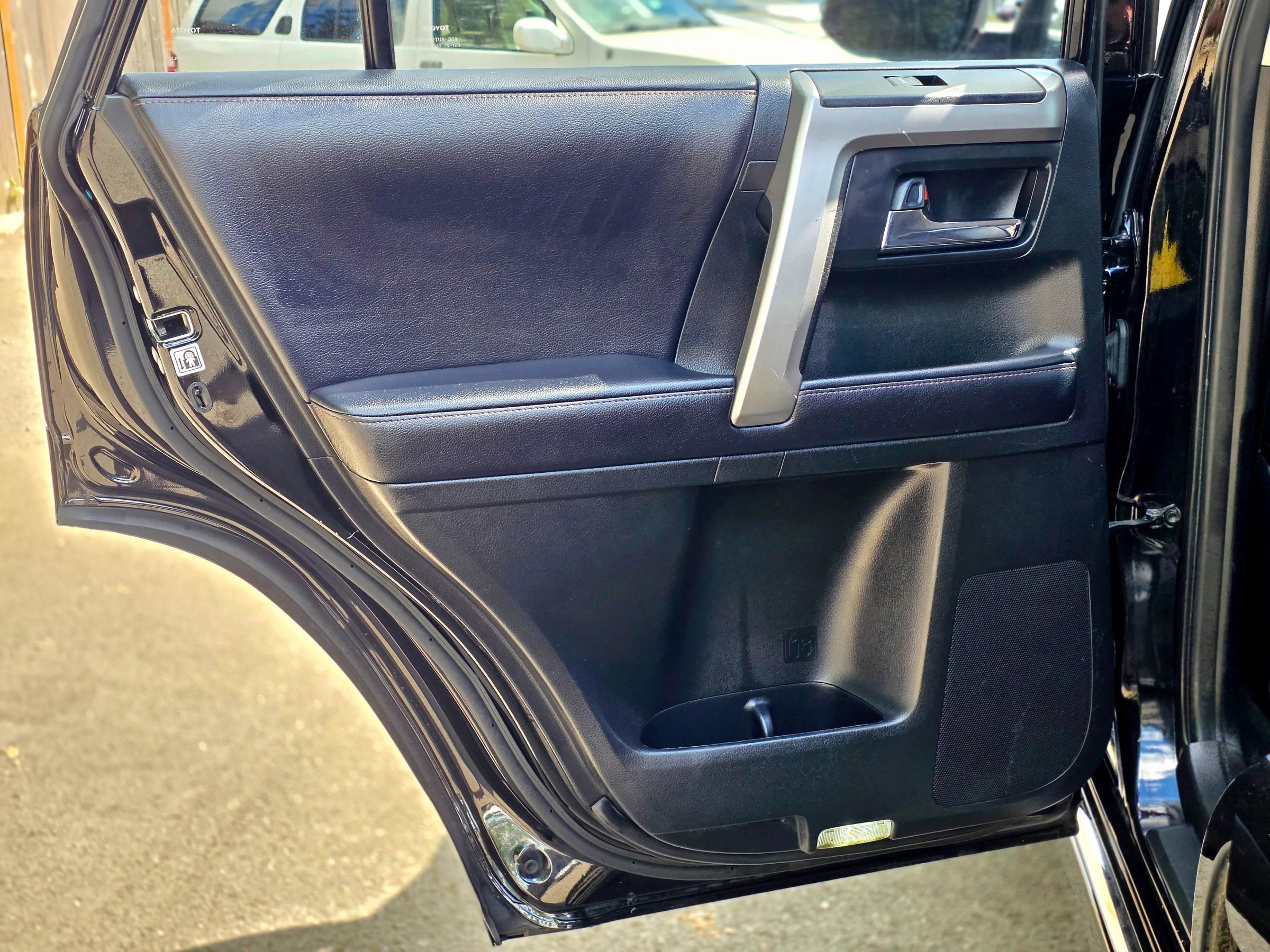 Used 2018 Toyota 4Runner Limited AWD/4WD image 41