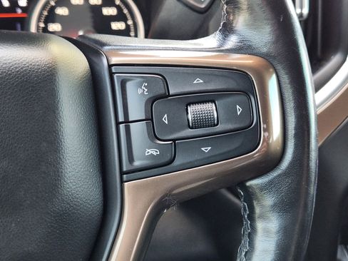 Used 2021 Chevrolet Silverado 1500 High Country w/ Technology Package AWD/4WD image 24