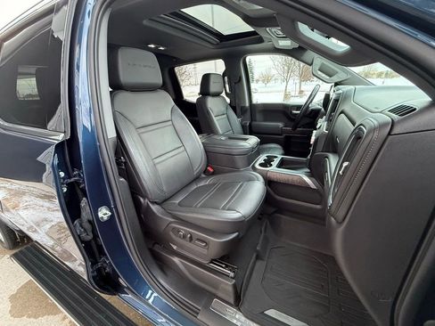 Used 2022 GMC Sierra 1500 Denali w/ Denali Premium Package image 39