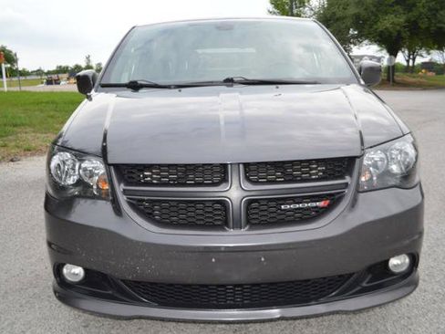 Used 2018 Dodge Grand Caravan GT FWD image 9