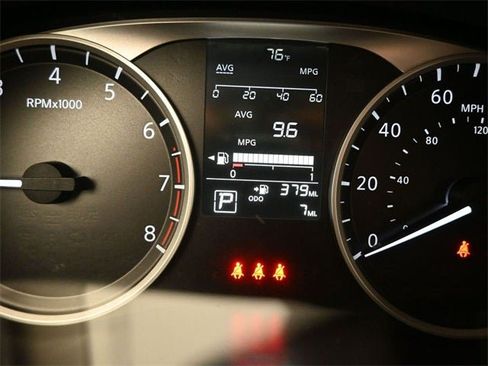 New 2025 Nissan Kicks Play S image 14