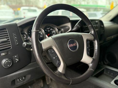 Used 2008 GMC Sierra 2500 SLE w/ SLE2 Preferred Package AWD/4WD image 14