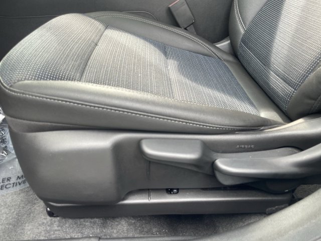 Certified 2026 Buick Envista Preferred FWD image 12