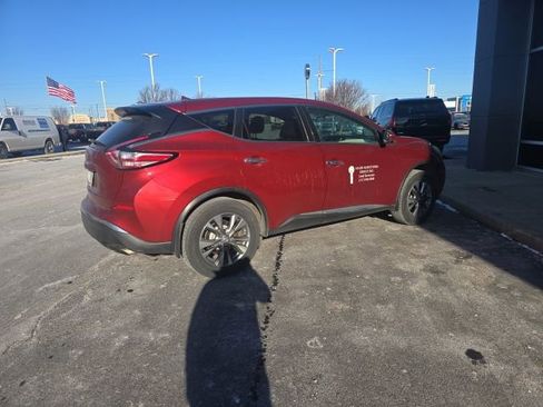 Used 2015 Nissan Murano S image 3