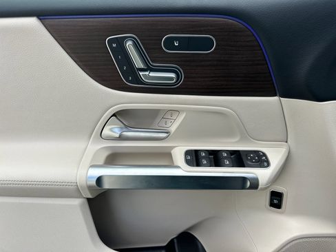 Certified 2026 Mercedes-Benz GLB 250 4MATIC image 12