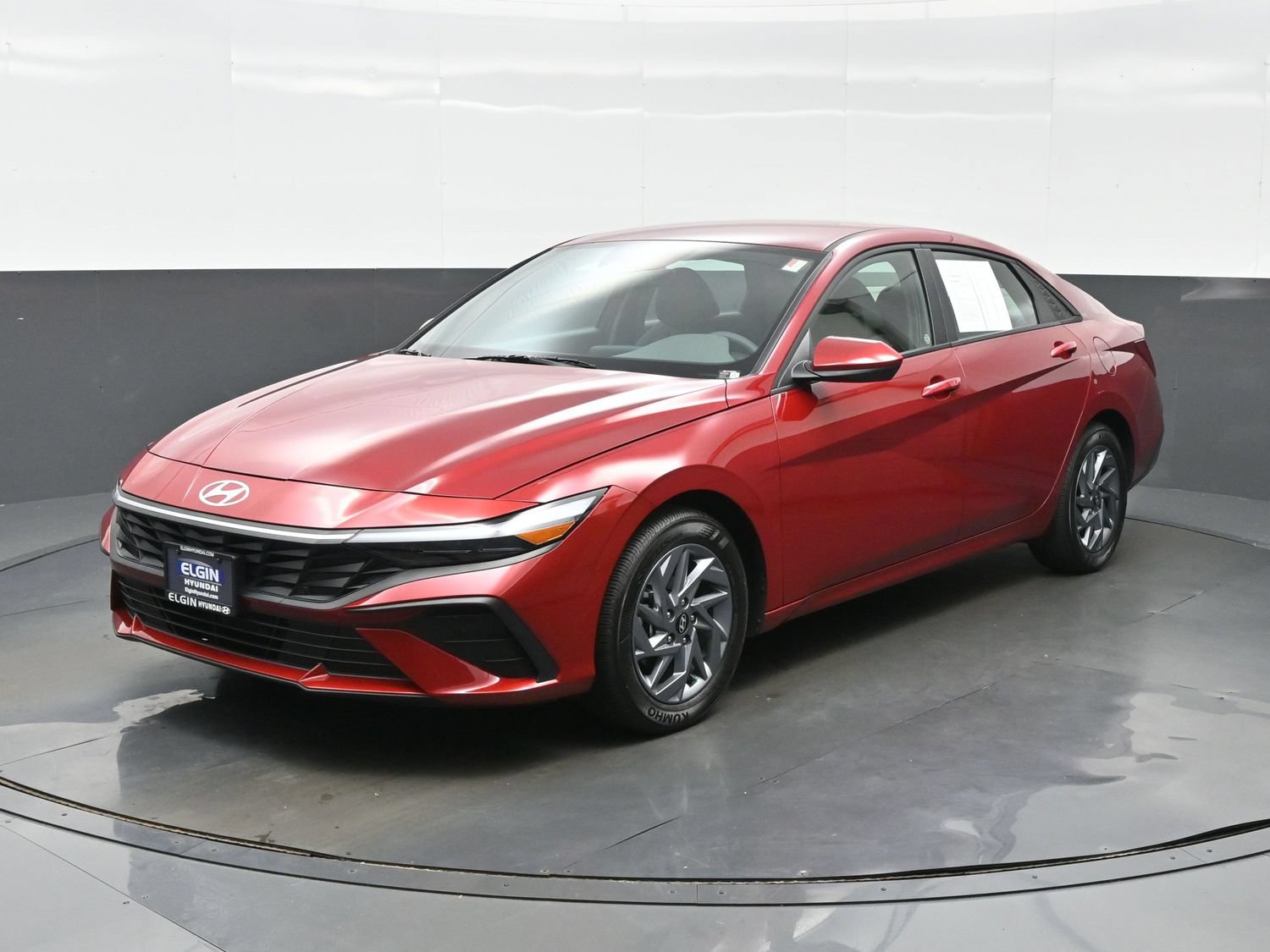 Certified 2026 Hyundai Elantra Hybrid FWD image 2