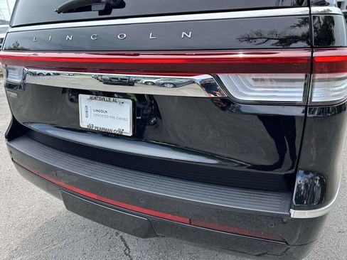 Certified 2022 Lincoln Navigator L Reserve AWD/4WD image 4
