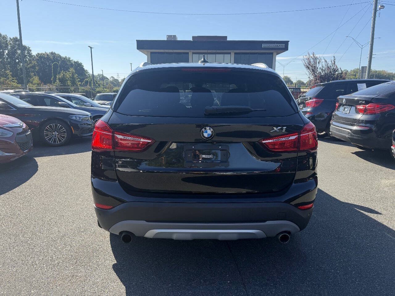 Used 2017 BMW X1 xDrive28i AWD/4WD image 5