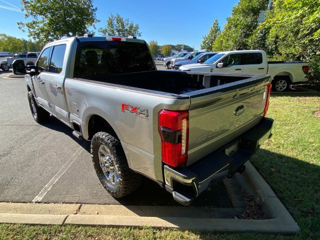 Used 2024 Ford F250 Lariat w/ Lariat Ultimate Package AWD/4WD image 32