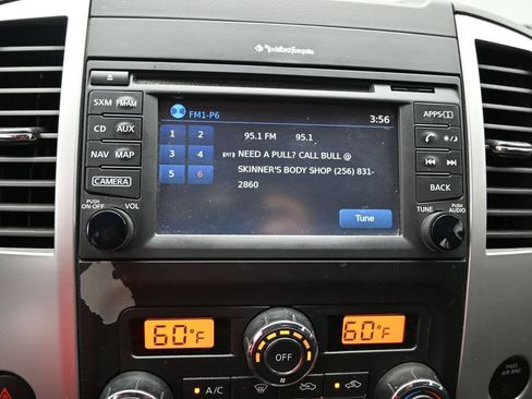 Used 2018 Nissan Frontier PRO-4X AWD/4WD image 12
