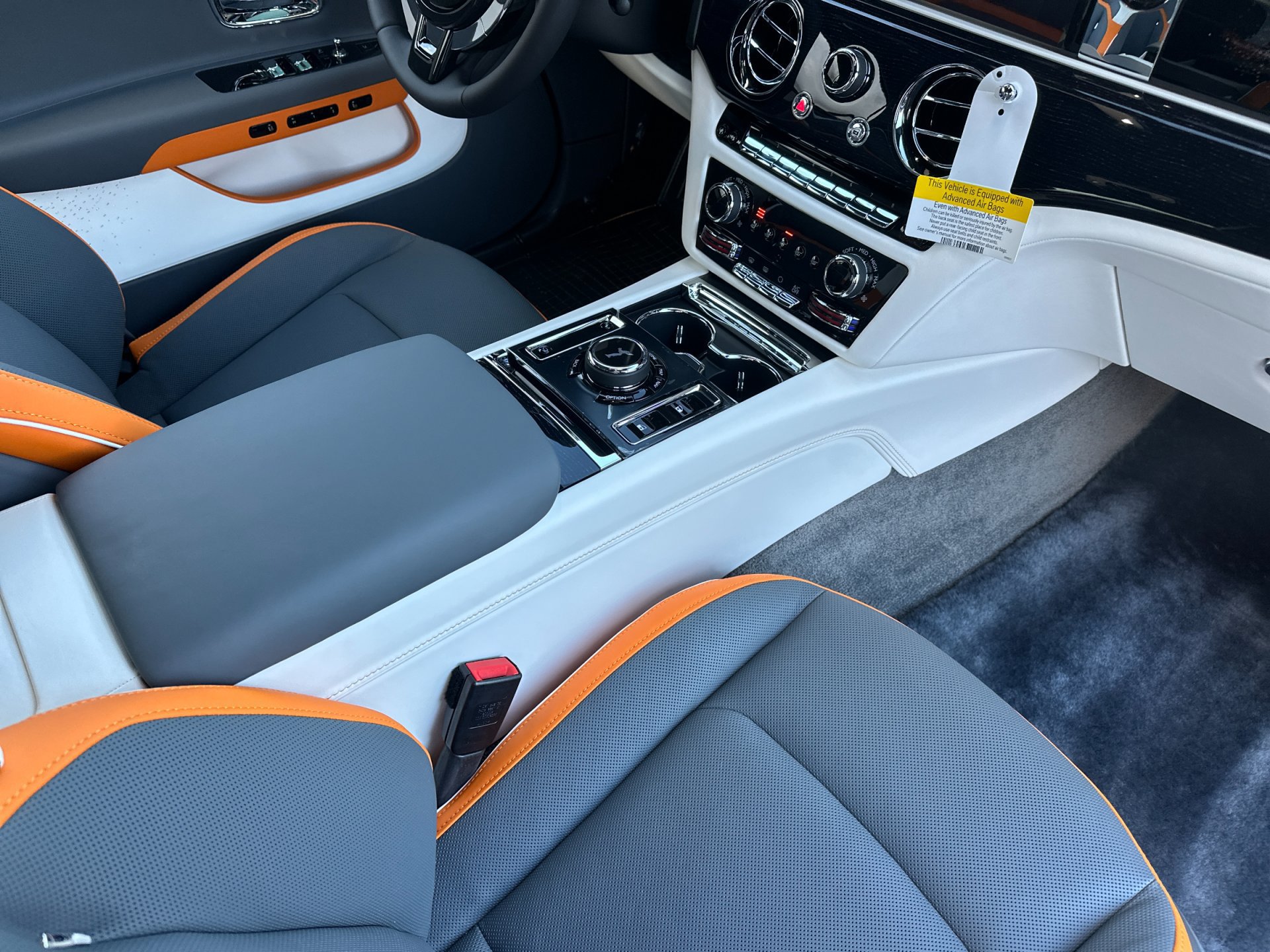 Used 2026 Rolls-Royce Spectre w/ Spectre Enhancement Package AWD/4WD image 15