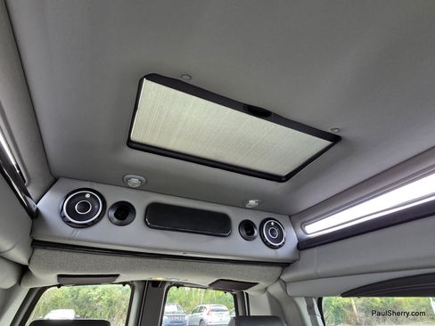 Used 2020 Chevrolet Express 2500 Extended w/ Enhanced Convenience Package RWD image 5
